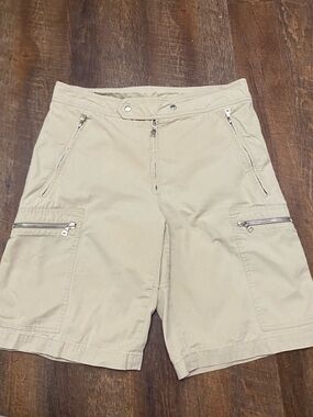 Prada Women’s Beige Cotton Cargo Shorts Solid Flat Front Pockets Zip Size 46